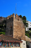 Algrie - Bjaa / Bougie / Bgayet - Kabylie: ancienne muraille du Port, construit par En-Nasser Ibn Allas, prince de la Dynastie des Hammadites - tour ruine - photo par M.Torres