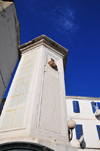 Algeria / Algrie - Bejaia / Bougie / Bgayet - Kabylie: Latin inscription and French translation - column celebrating the Toudja-Bajaia Roman aqueduct - City Hall square | Cippe de Lambse - inscription latine avec traduction en franais relatant l'histoire de la construction de l'aqueduc romain de Toudja  Bajaia - colonne  la Place de la Mairie, ex-place Foch - photo by M.Torres