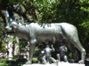 Argentina - Buenos Aires - Jardin Botanico, Carlos Thays, Palermo - The female wolf, feeding the baby twins Romulus and Remus, founders of Rome - images of South America by M.Bergsma