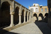 Azerbaijan - Baku: gallery-arcade by the Divankhane, said to be the Harem - Shirvan Shah's palace / Shirvanshahlar sarayi (photo by Miguel Torres)