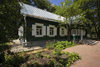 Minsk, Belarus: traditional timber building - photo by A.Dnieprowsky