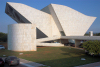 Brazil / Brasil - Brasilia: Liberty Pantheon / Panteo da Liberdade - construdo em homenagem ao ex-presidente Tancredo Neves - Projeto de Oscar Niemeyer, sua forma sugere a imagem de uma pomba (photo by  M.Alves)