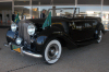 Brazil / Brasil - Brasilia: old presidential Rolls Royce - Government HQ - Palcio do Planalto - by Oscar Niemeyer - Palcio dos Despachos -  Sede do Poder Executivo do Brasil (photo by B.Cloutier)