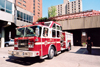 Canada / Kanada - Calgary (Alberta): fire engine leaving the Fire Department - Macloed Trail (photo by M.Torres)