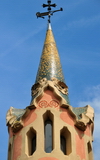 Barcelona, Catalonia: tower of the Gaudi House Museum - 'la Torre Rosa', Park Gell, Carmel Hill, Grcia district - UNESCO World Heritage Site - photo by M.Torres