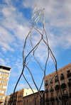 Barcelona, Catalonia: Plaa de Sant Miquel - Antoni Llenas chicken wire tribute to Castells human towers - photo by M.Torres