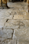 England - Bath (Somerset county - Avon): Stone walkway at the Roman Baths - photo by C. McEachern