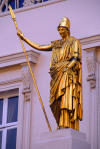 London: Athena - Greek figure on Waterloo Place - the Athenaeum Club - gentlemen's club - architect Decimus Burton - City of Westminster - photo by M.Torres