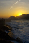 Donostia-San Sebastin, Gipuzkoa province, Euskadi: sunset over Concha bay - Santa Clara island and Monte Igeldo - photo by J.Zurutuza