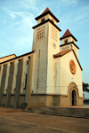 Guinea Bissau / Guin Bissau - Bissau, Bissau Region: Old Portuguese Cathedral of Bissau / Catedral de Bissau, edifcio do perodo colonial - photo by R.V.Lopes