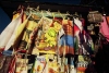 Italy / Italia - Venice / Venezia / Venise / Venedig: aprons for sale near Stazione FS Santa Lucia (photo by M.Gunselman)