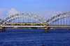 Latvia / Latvija - Riga: train crossing the rail bridge over the Daugava river (photo by Alex Dnieprowsky)