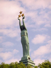 Latvia / Latvija - Riga: Milda with the three stars - Liberty monument / Freedom monument (photo by J.Kaman)