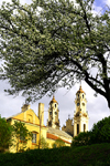 Lithuania - Vilnius: a city of different architectural styles - photo by Sandia