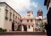 Madeira - Funchal: old town - Cathedral in the background / cidade velha - a S em fundo - photo by M.Durruti