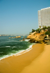 Mexico - Acapulco / ACA (Guerrero state): secluded cove on La Roqueta island (photo by Terry Prosser)