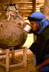 Morocco / Maroc - Merzouga: water (photo by F.Rigaud)