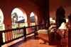 Mozambique / Moambique - Pemba / Porto Amelia, provincia de Cabo Delgado: Pemba Beach hotel and spa - inside - arches and colonial veranda / Hotel Pemba Beach - interior - photo by F.Rigaud