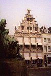 Netherlands - Dordrecht (Zuid-Holland): on Statenplein - Statue of Johan and Cornelis de Witt (photo by Miguel Torres)