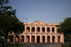 Asuncin, Paraguay: Plaza Independencia and the Cabildo museum - former City Hall and Legislative Palace, mixed neoclassical style on the achade with colonial style for the corridor and sides of the building - photo by A.Chang