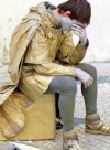 Lisbon: Rua Augusta uma estatua descansa / a statue rests (photo by F.Rigaud)