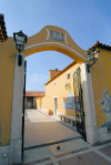 Vila Franca do Rosrio (Mafra), Portugal: Quinta do Casal Novo - Patio - photo by M.Durruti