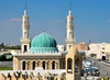 Tarout Island, Al Qatif county, Dammam, Eastern Province, Saudi Arabia: Imam Hassan Al-Askari Mosque and small minaret of the Al Ain Mosque, town center, Az Zomorod quarter - photo by M.Torres