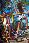 Mahe island: kindergarten - girls playing (photo by Francisca Rigaud)