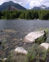 Slovakia - High Tatras - Strbsk pleso / Tschiomer See - Tatra National Park / Tatransky Narodny park: lake and hotel-  Poprad District - Presov Region - Eastern Slovakia - photo by J.Kaman)