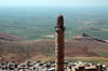 Mardin / Mrdin - Mardin province, Southeastern Anatolia, Kurdistan, Turkey: the mosque and the landscape - minaret - photo by C. le Mire