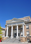 Boise, Idaho, USA: Boise High School, built in 1902 - Greek revival portico with  Ionic columns and Plato in the tympanum - building powered by geothermal energy - 1010 W Washington St, North End - photo by M.Torres