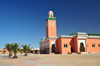 Layoune / El Aaiun, Saguia el-Hamra, Western Sahara: palm trees and Moulay Abdel Aziz Great Mosque - photo by M.Torres